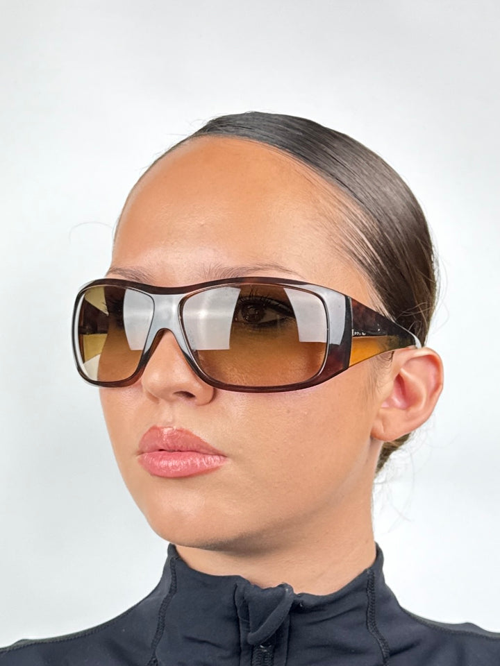 PRADA - SPR 02H