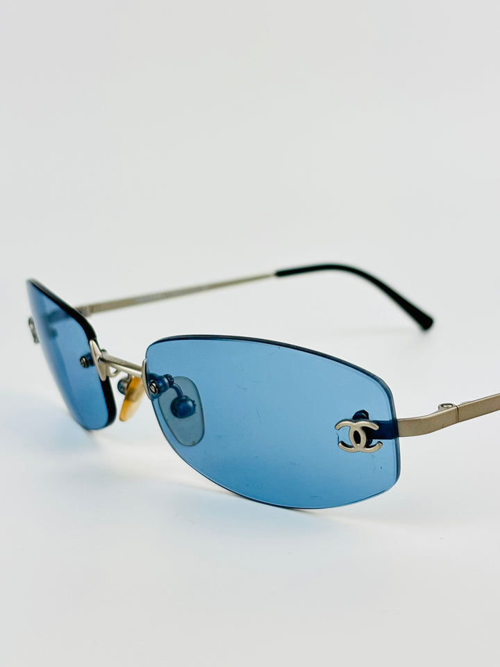 CHANEL – 4002