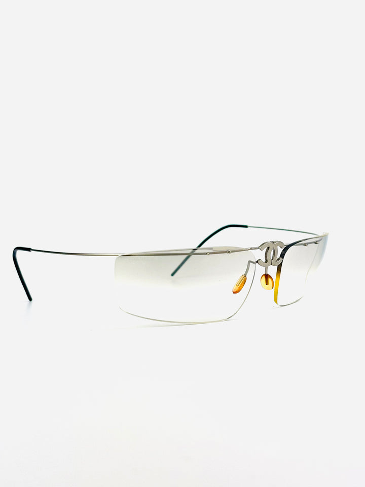 CHANEL – 4032