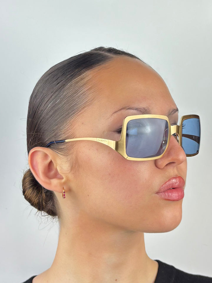 CHANEL – 4011