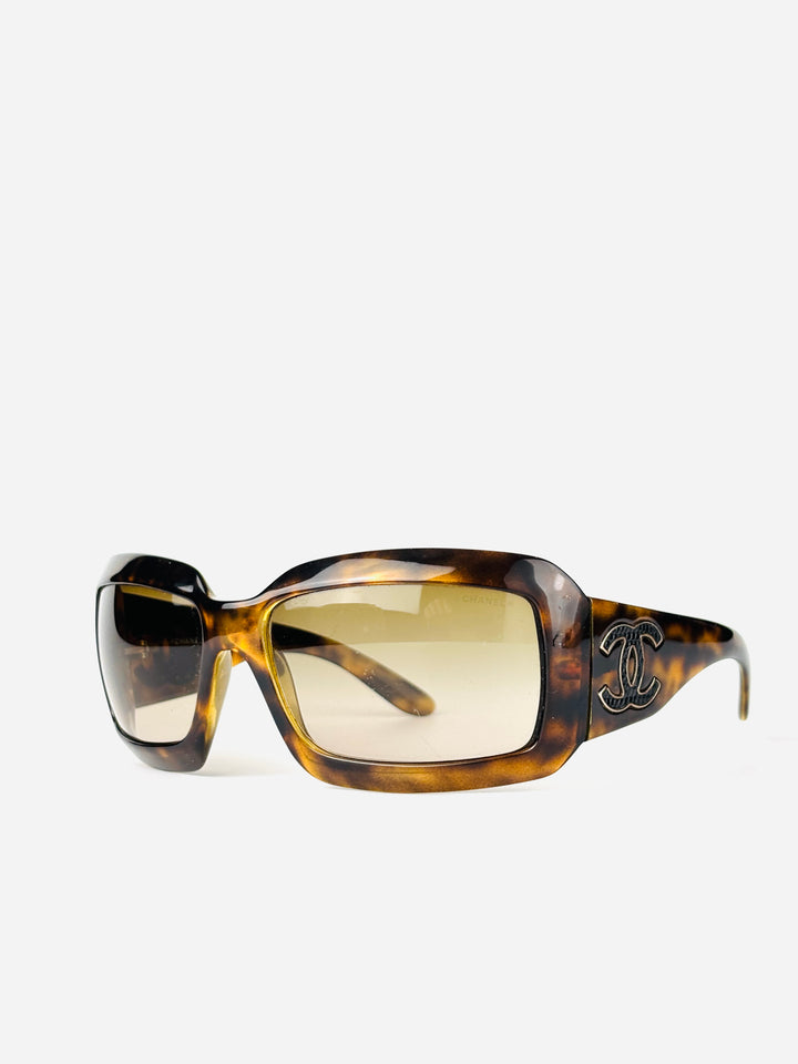 CHANEL - 6022-Q