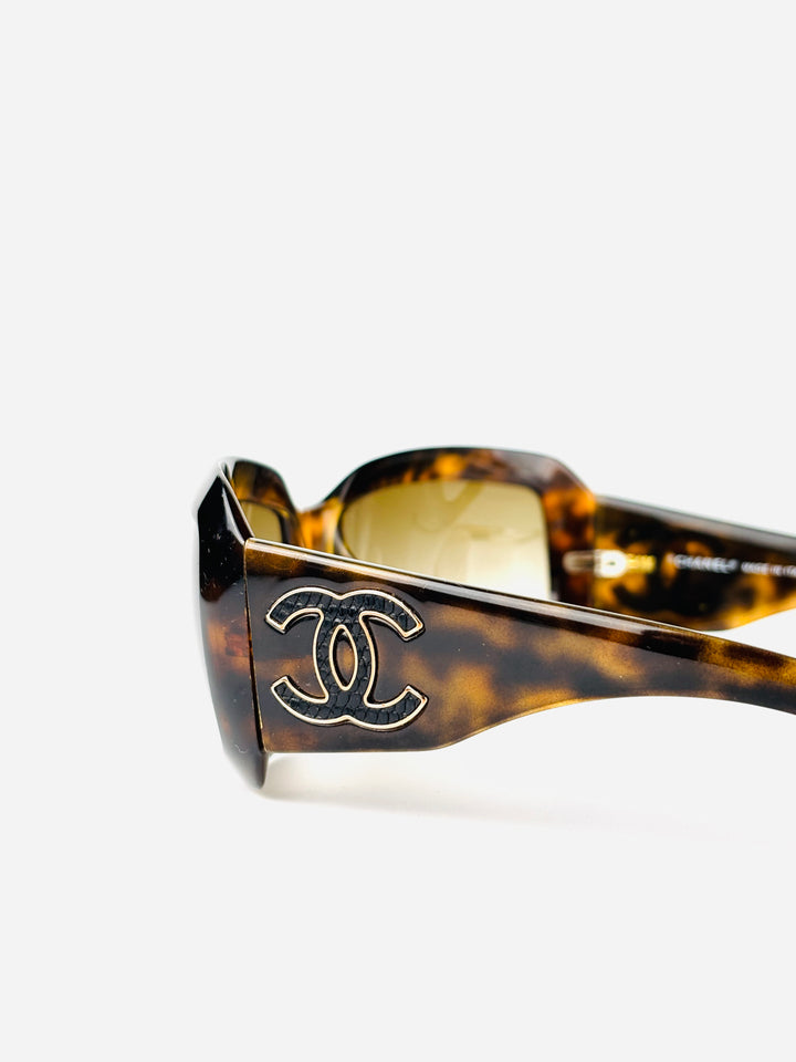 CHANEL - 6022-Q