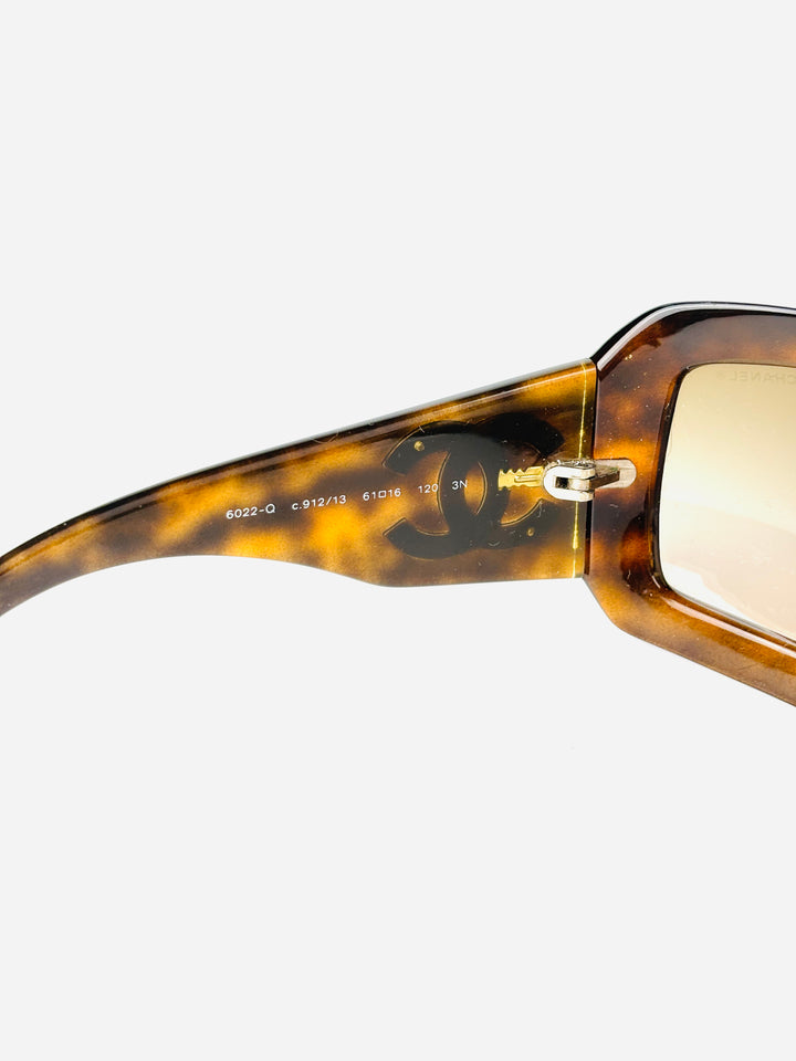 CHANEL - 6022-Q