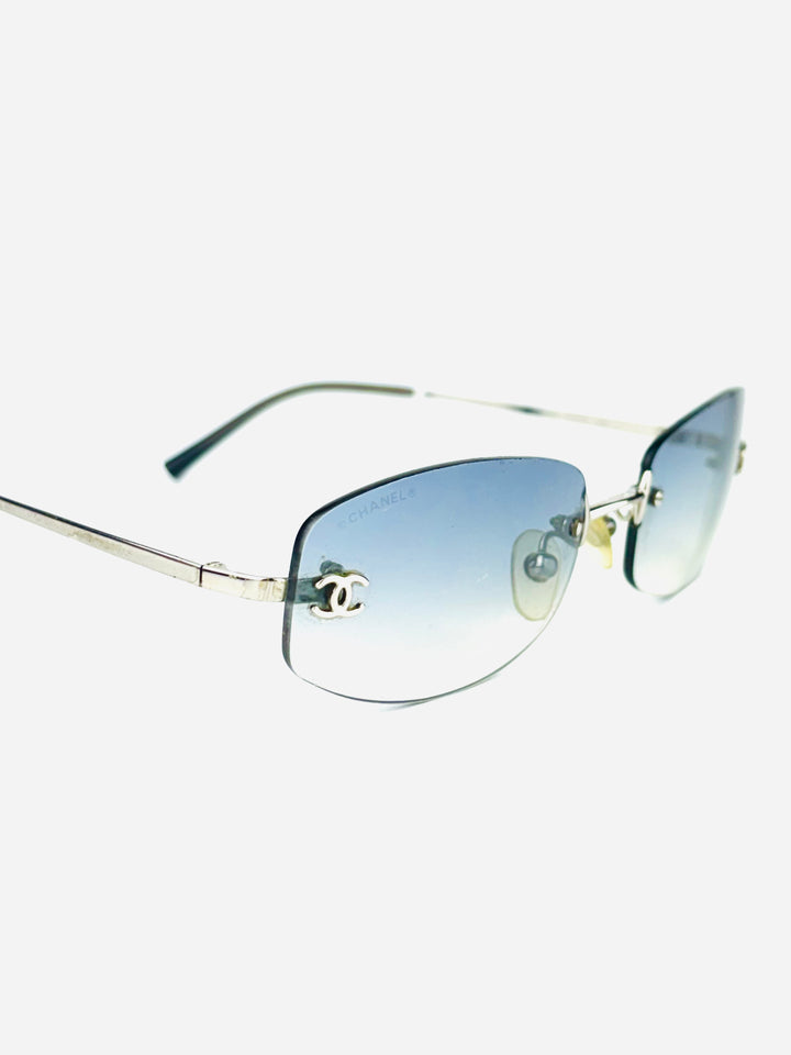 CHANEL – 4002