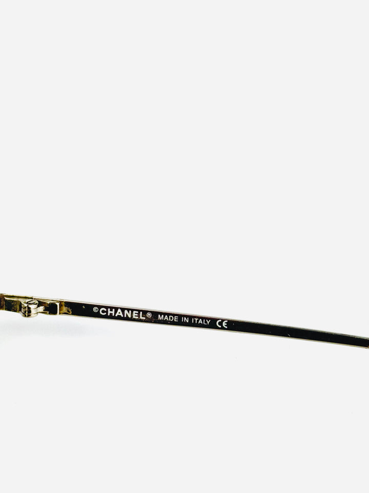 CHANEL – 4002