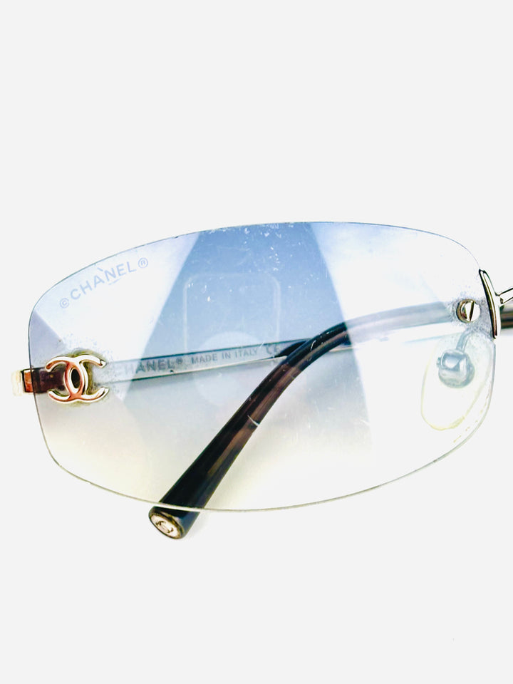 CHANEL – 4002