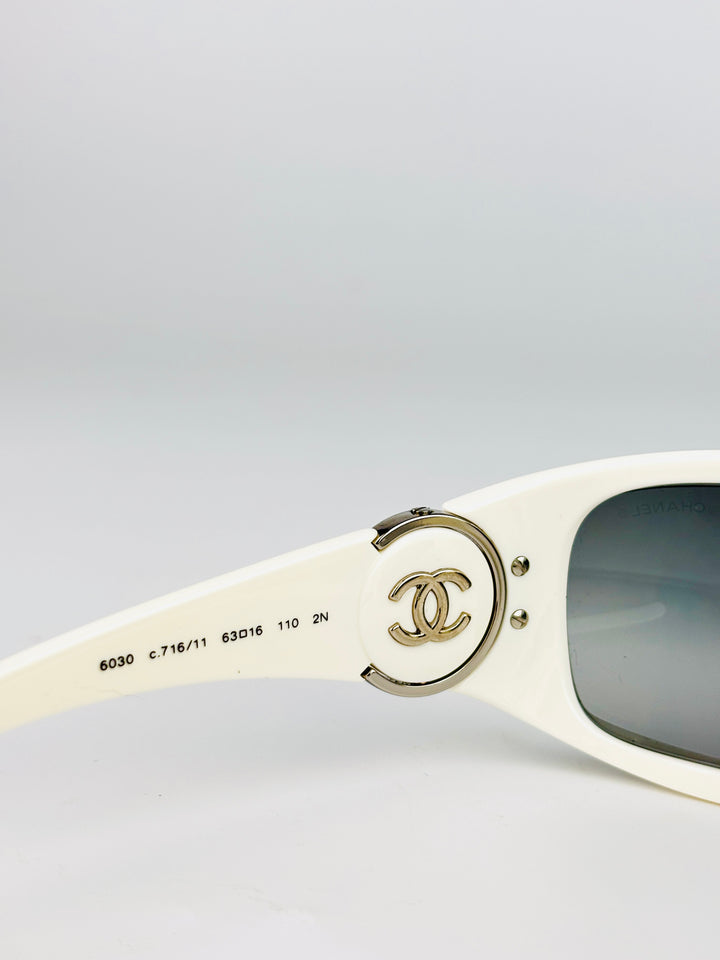 CHANEL - 6030