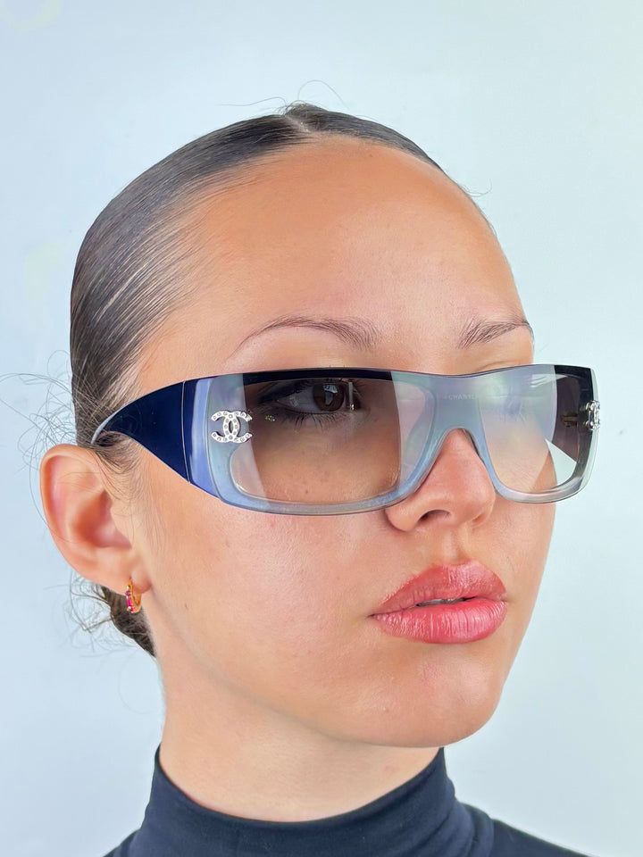 CHANEL – 5866-B