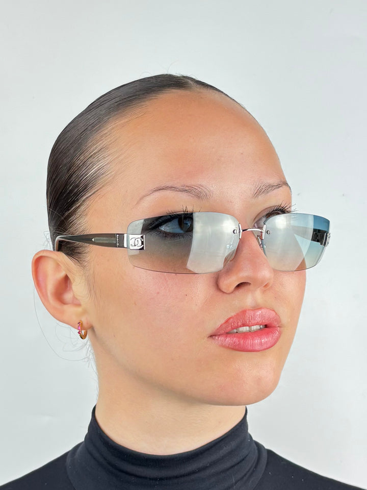 CHANEL – 4018