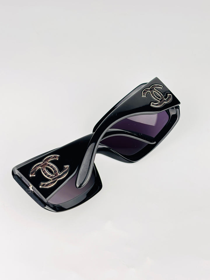 CHANEL - 6022-Q