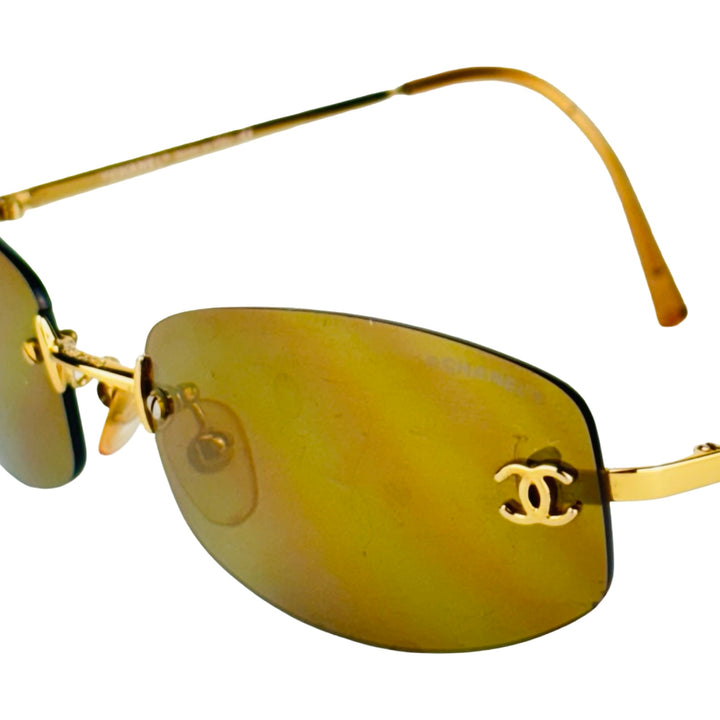 CHANEL – 4002