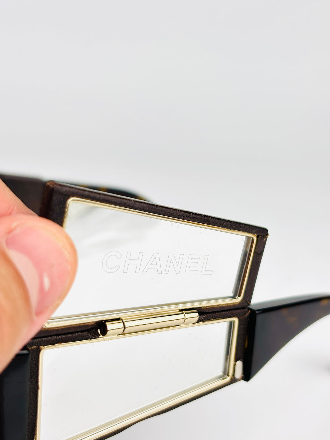 CHANEL - 5202-Q