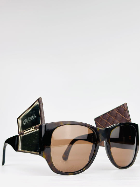 CHANEL - 5202-Q