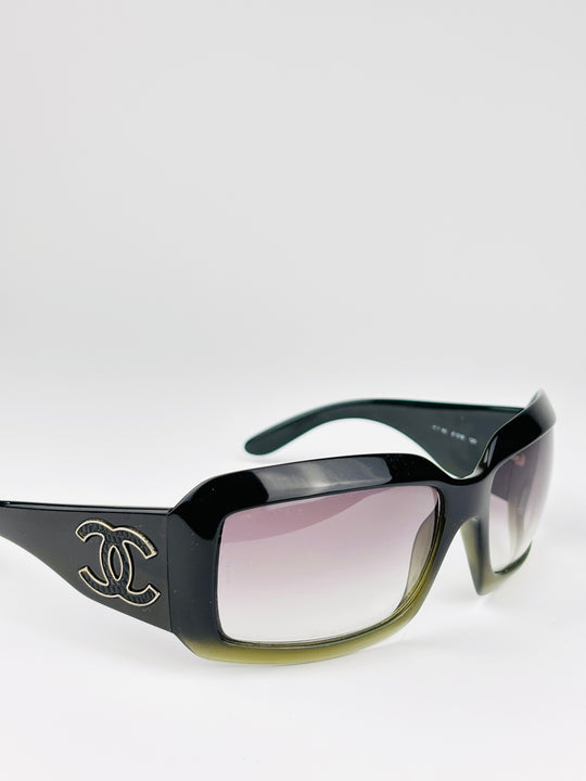 CHANEL - 6022-Q