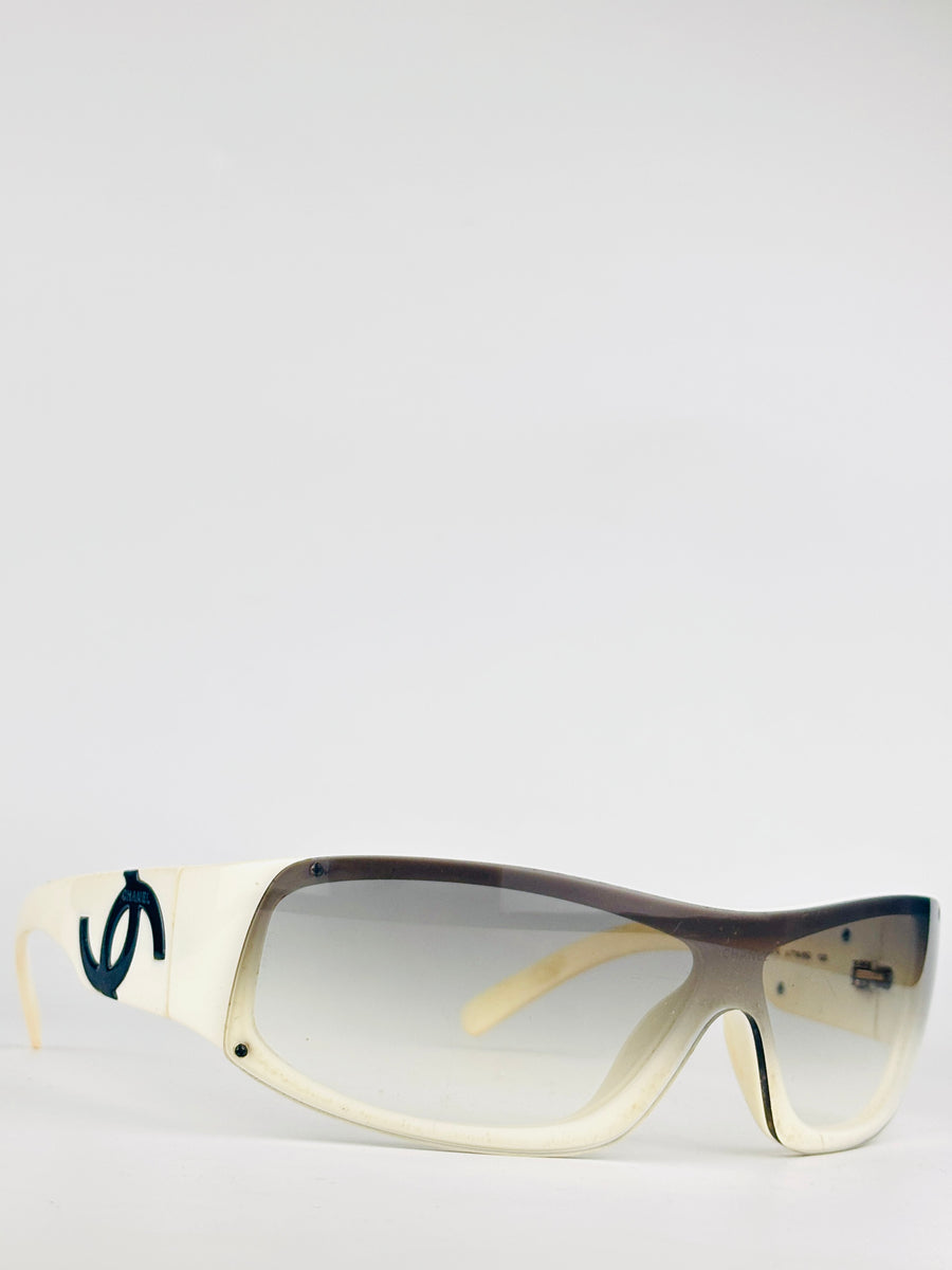 CHANEL - 5072