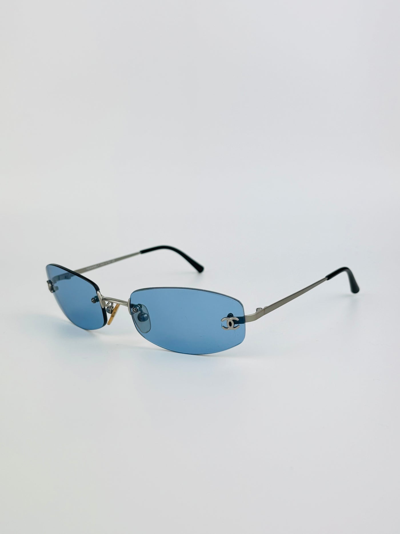 CHANEL – 4002