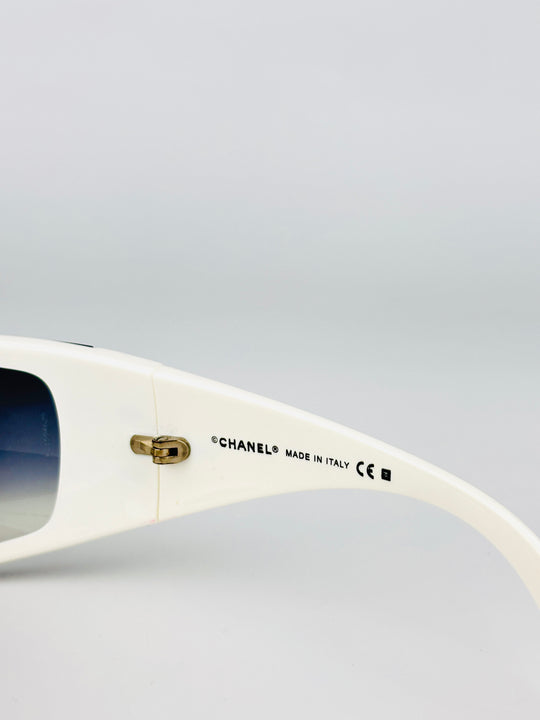 CHANEL - 5085