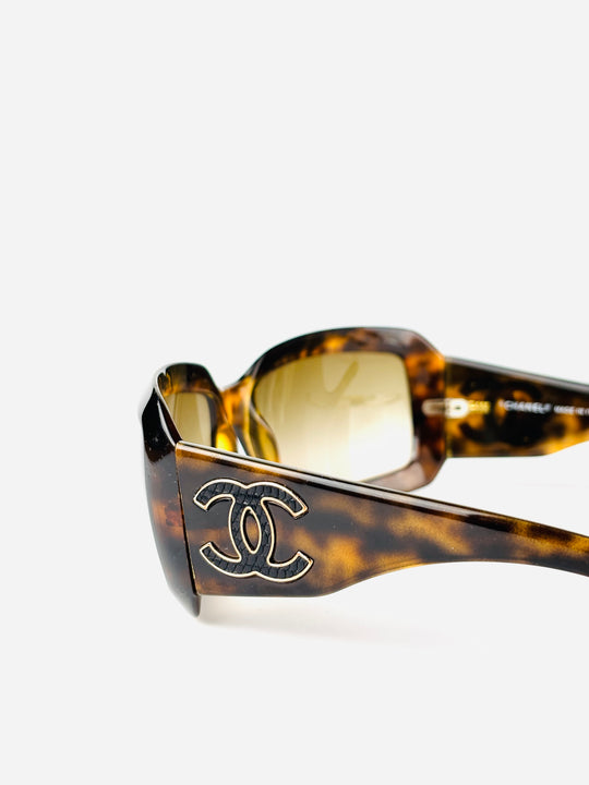 CHANEL - 6022-Q