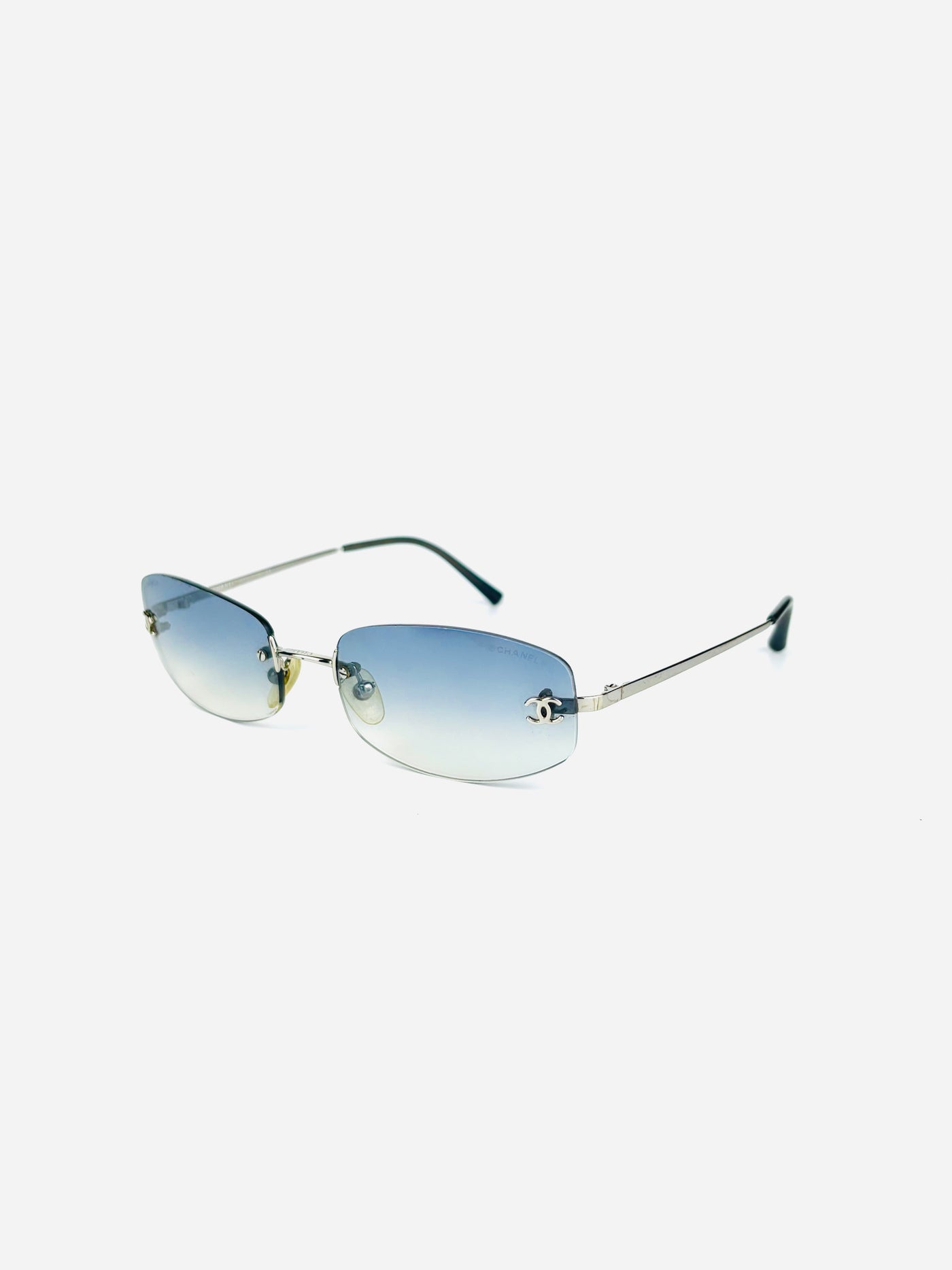 CHANEL – 4002
