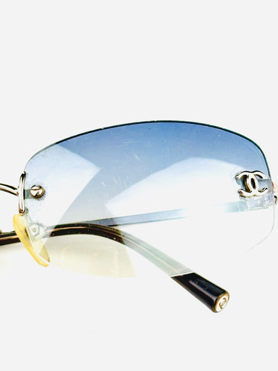 CHANEL – 4002