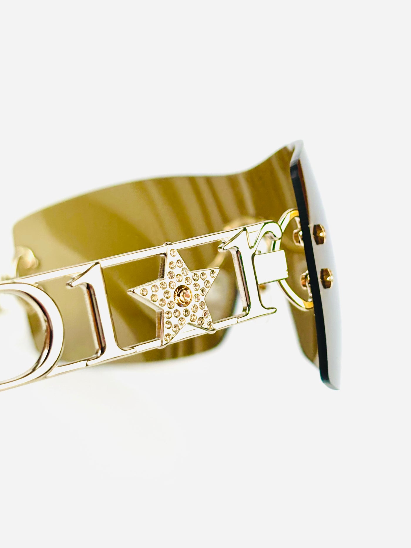 DIOR – DIORLYWOOD