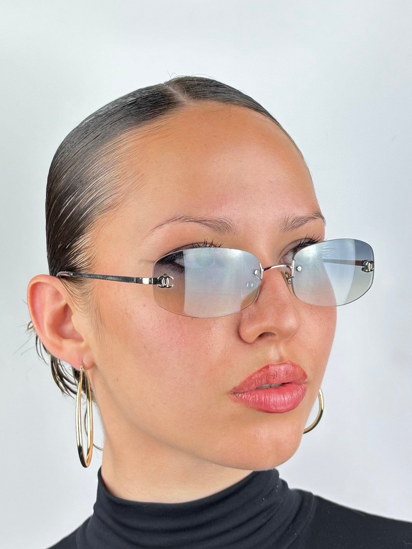CHANEL – 4002