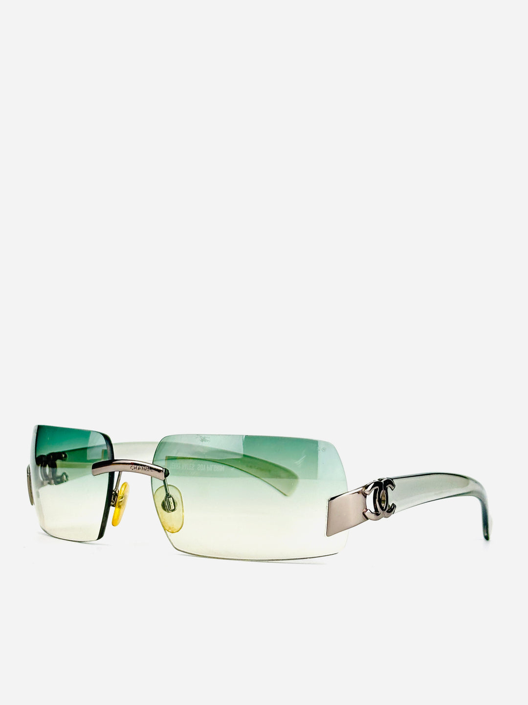 CHANEL	- 4048