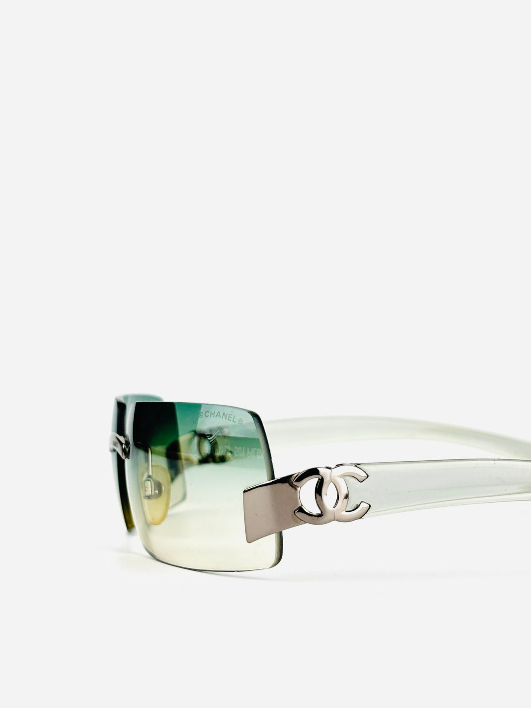 CHANEL	- 4048