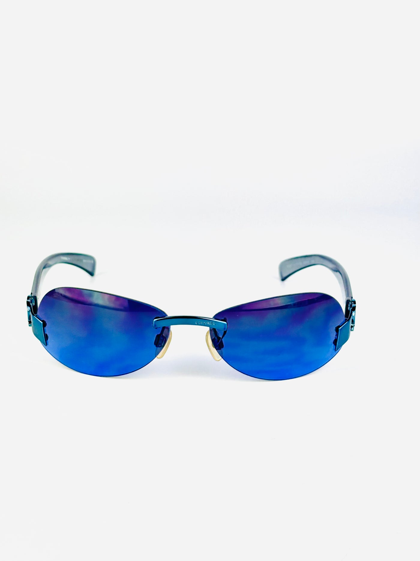 CHANEL – 4037