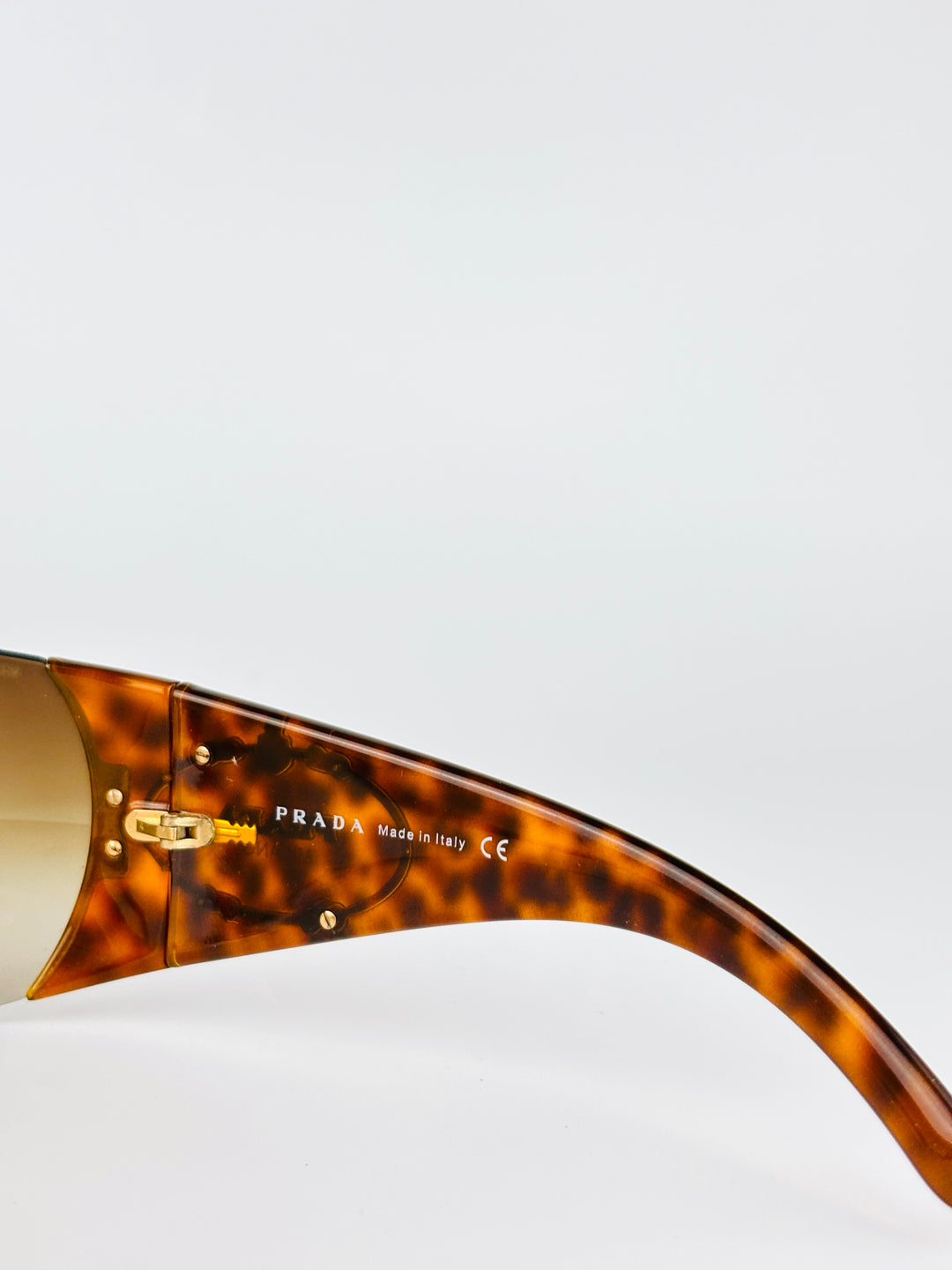 PRADA - SPR 16H