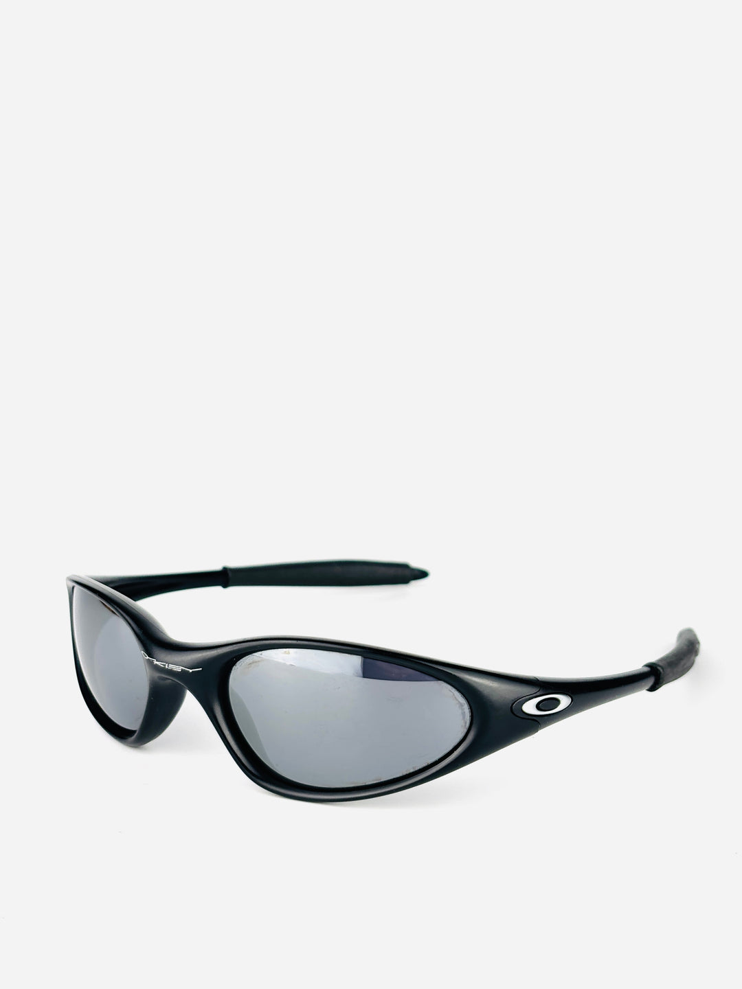 OAKLEY - MINUTE