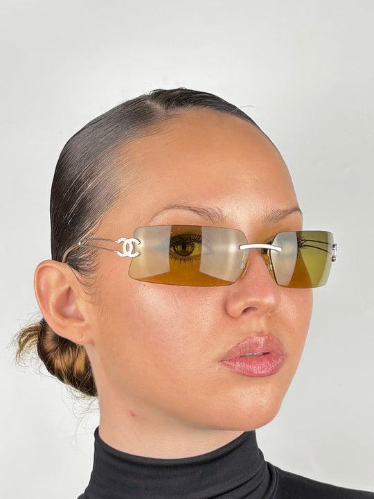 CHANEL - 4051