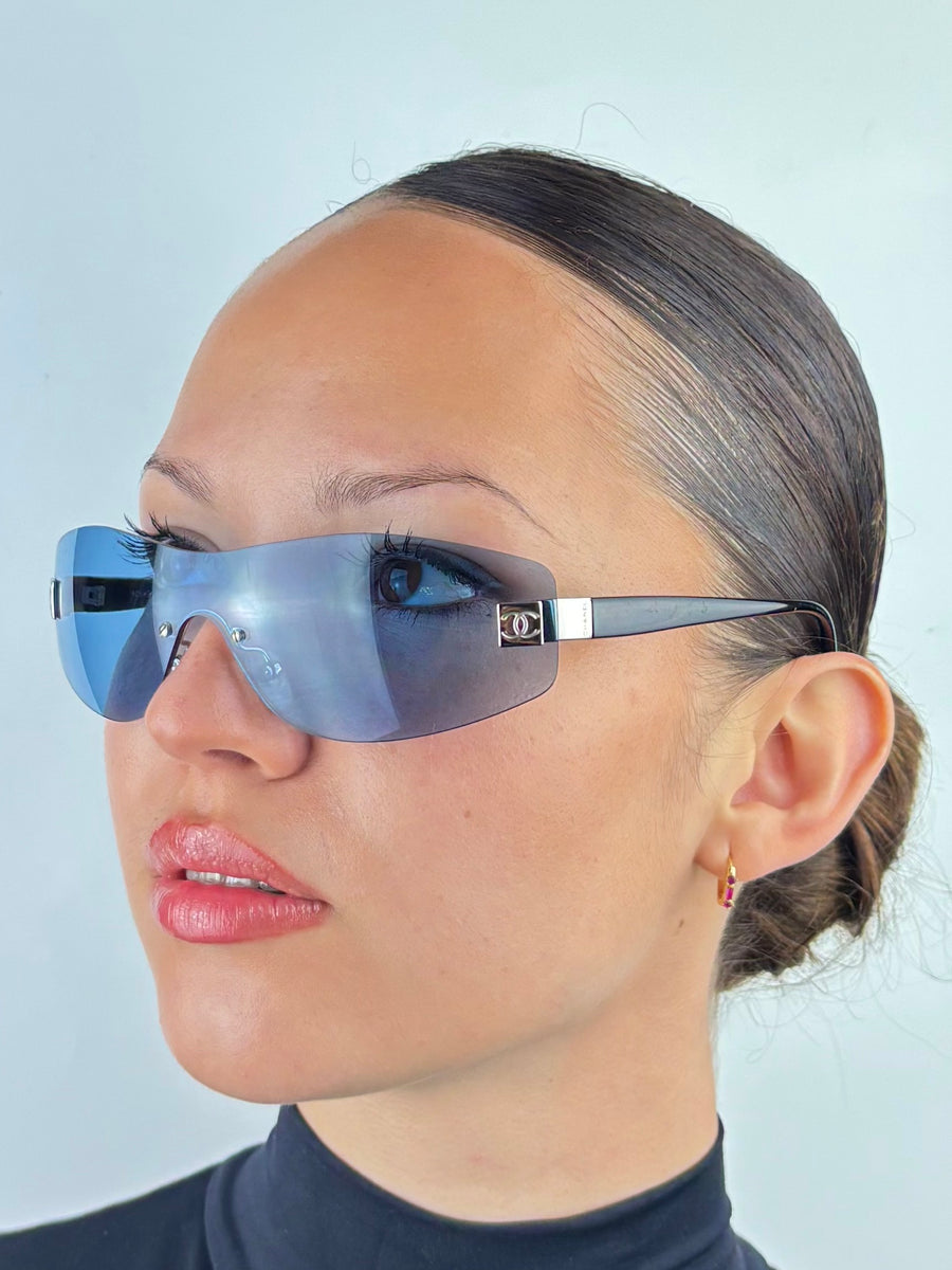 CHANEL – 4018