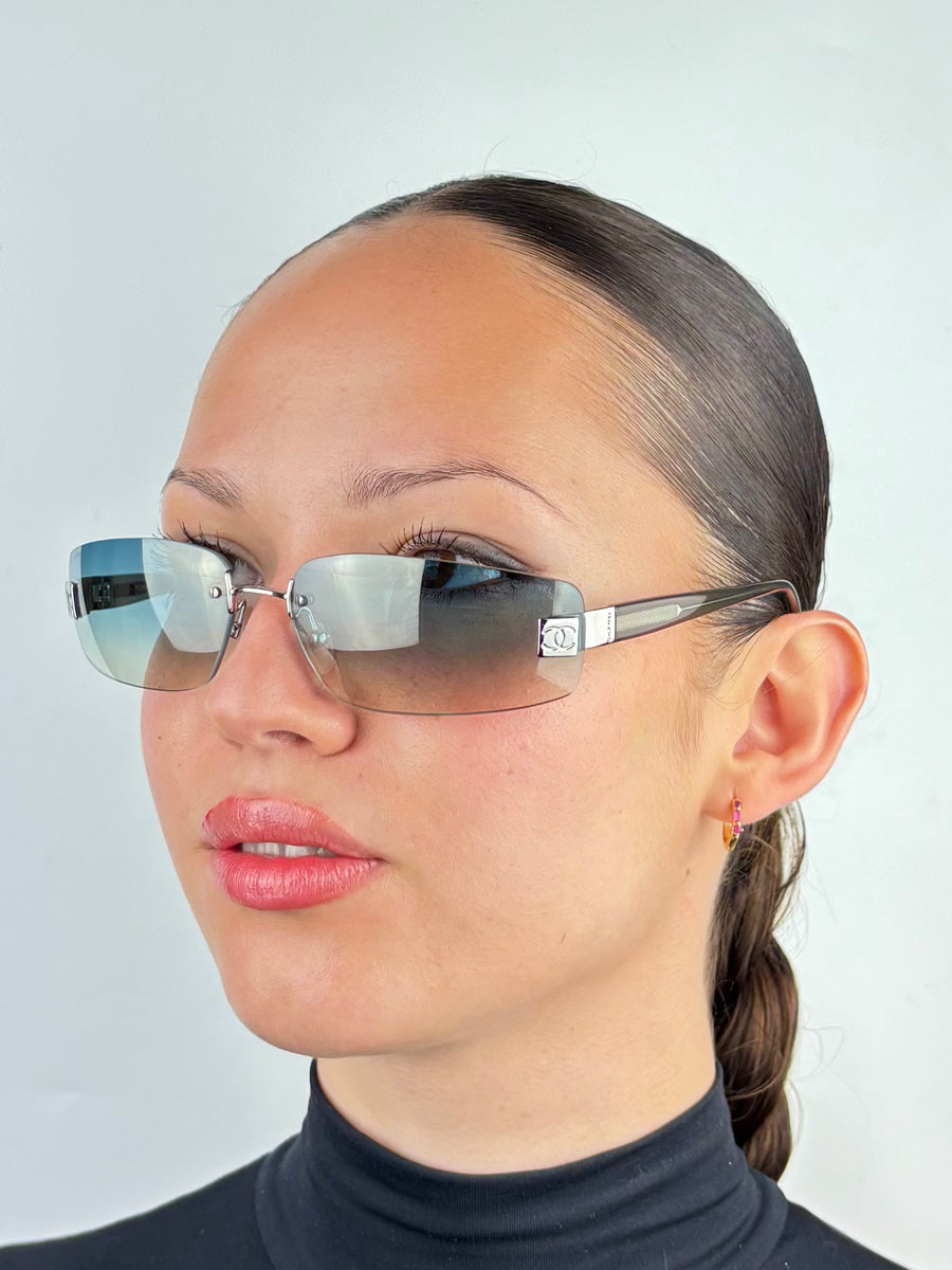 CHANEL – 4018