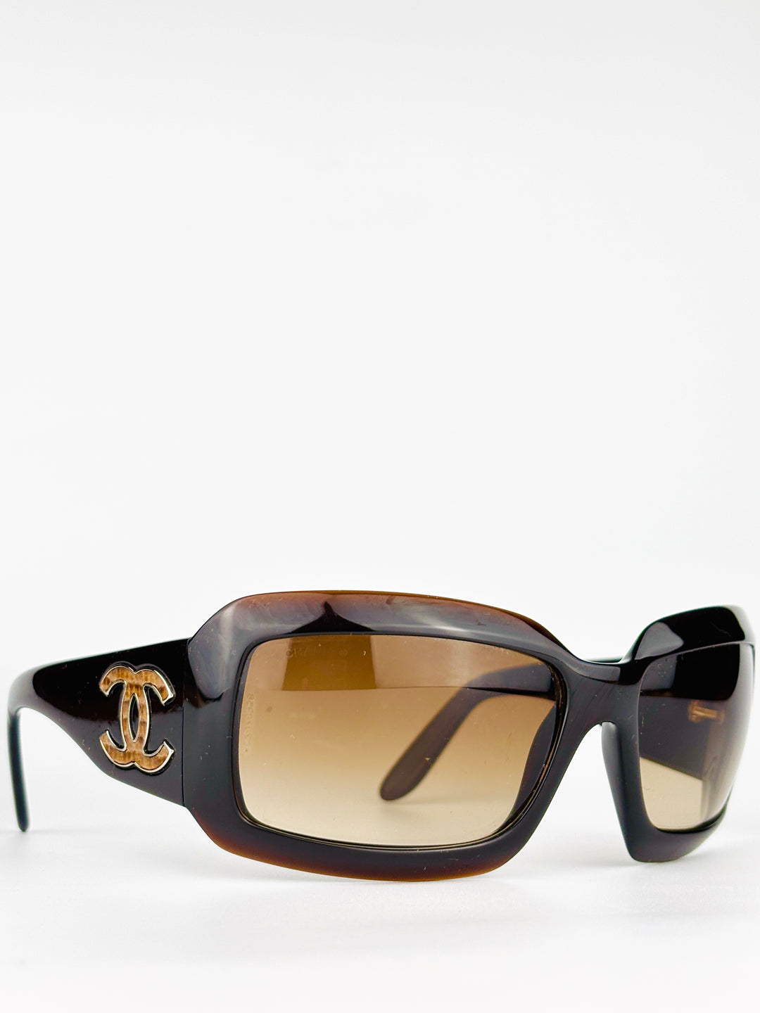 CHANEL - 6022-Q