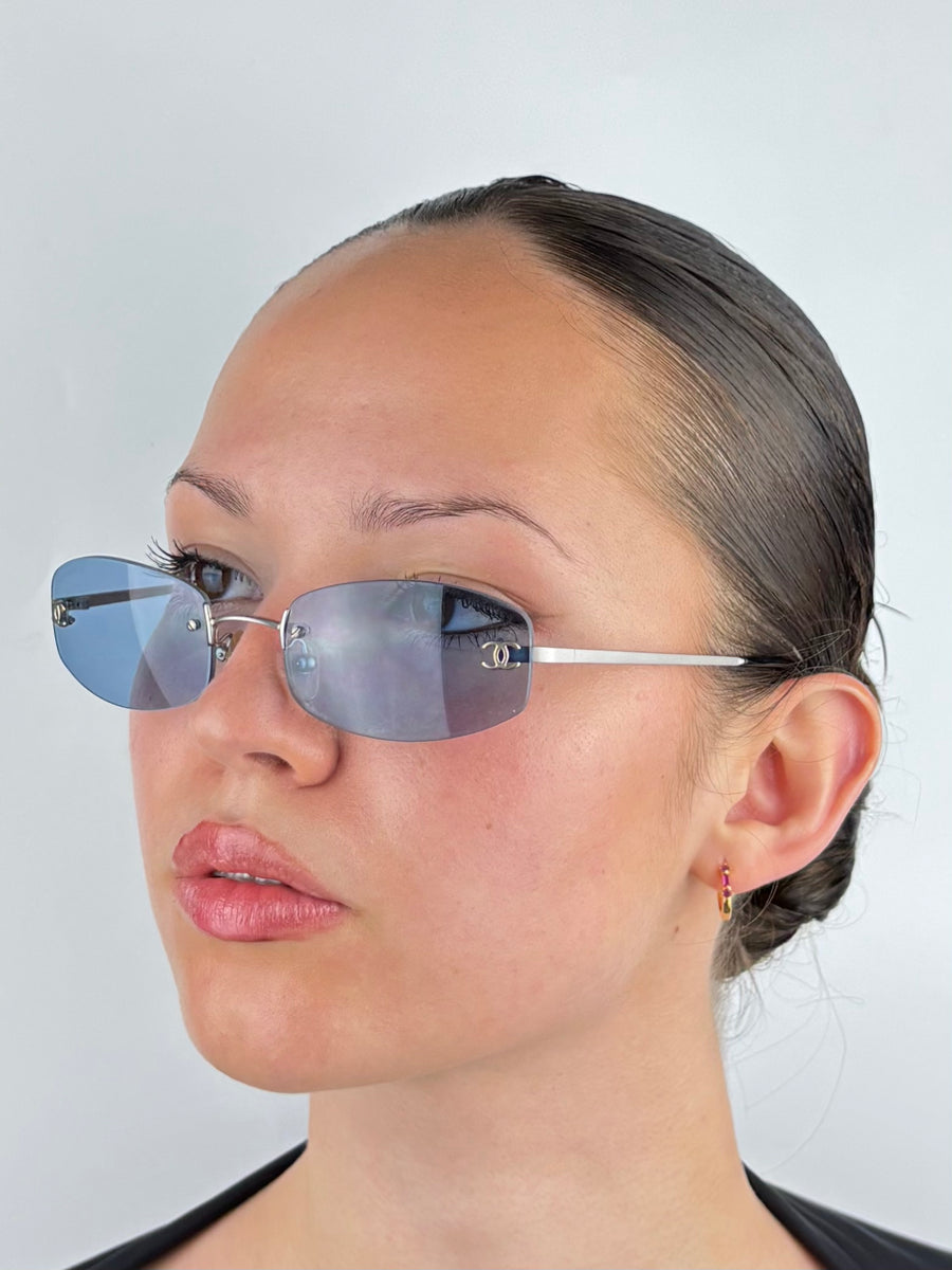 CHANEL – 4002