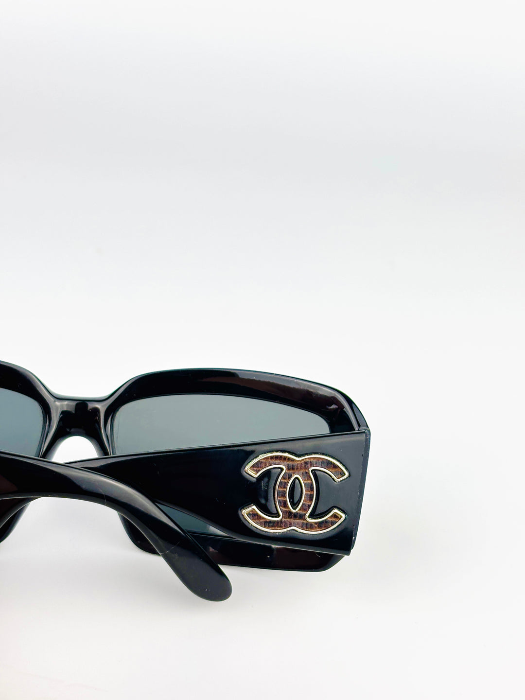 CHANEL - 6022