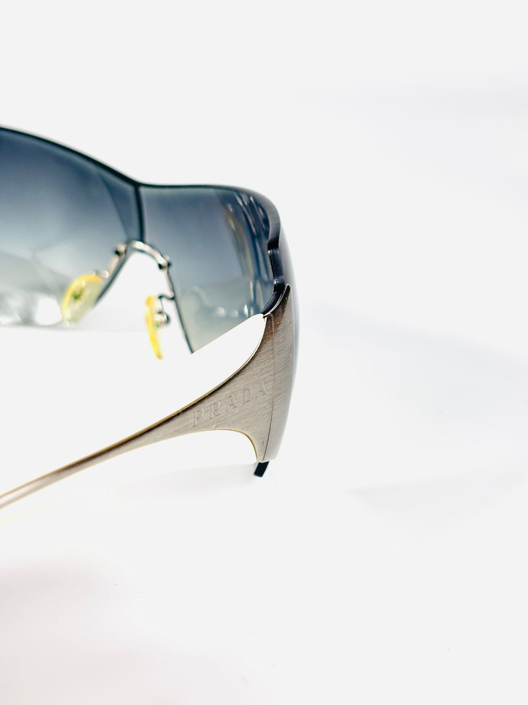 PRADA - SPS 04L