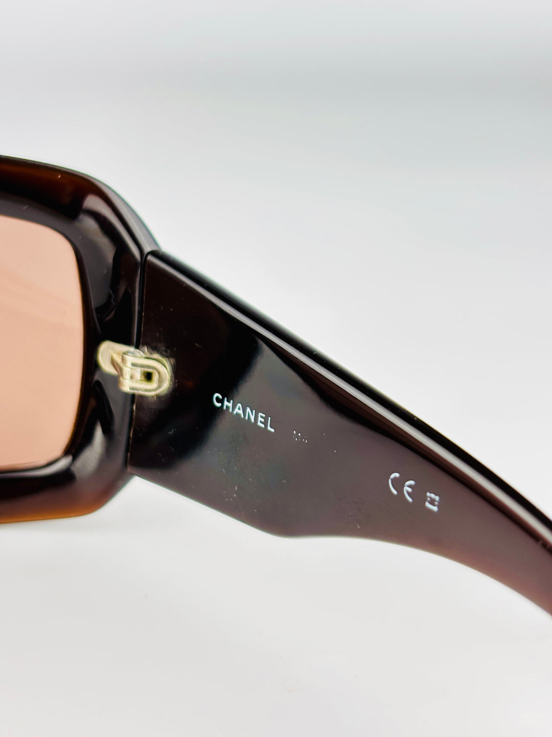 CHANEL - 6022-Q