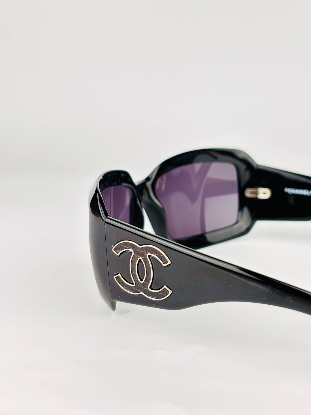 CHANEL - 6022-Q