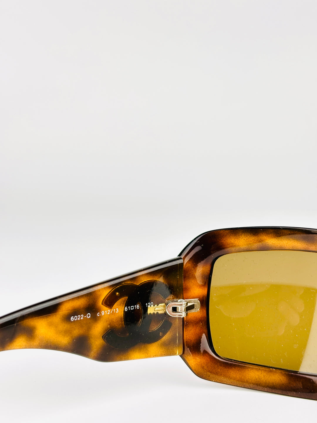 CHANEL - 6022-Q