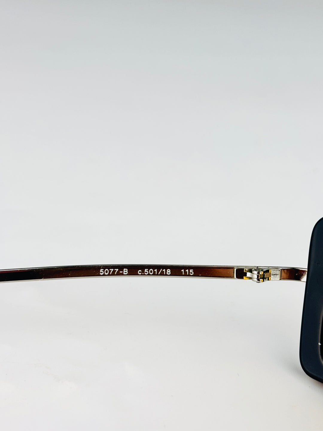 CHANEL - 5077-B