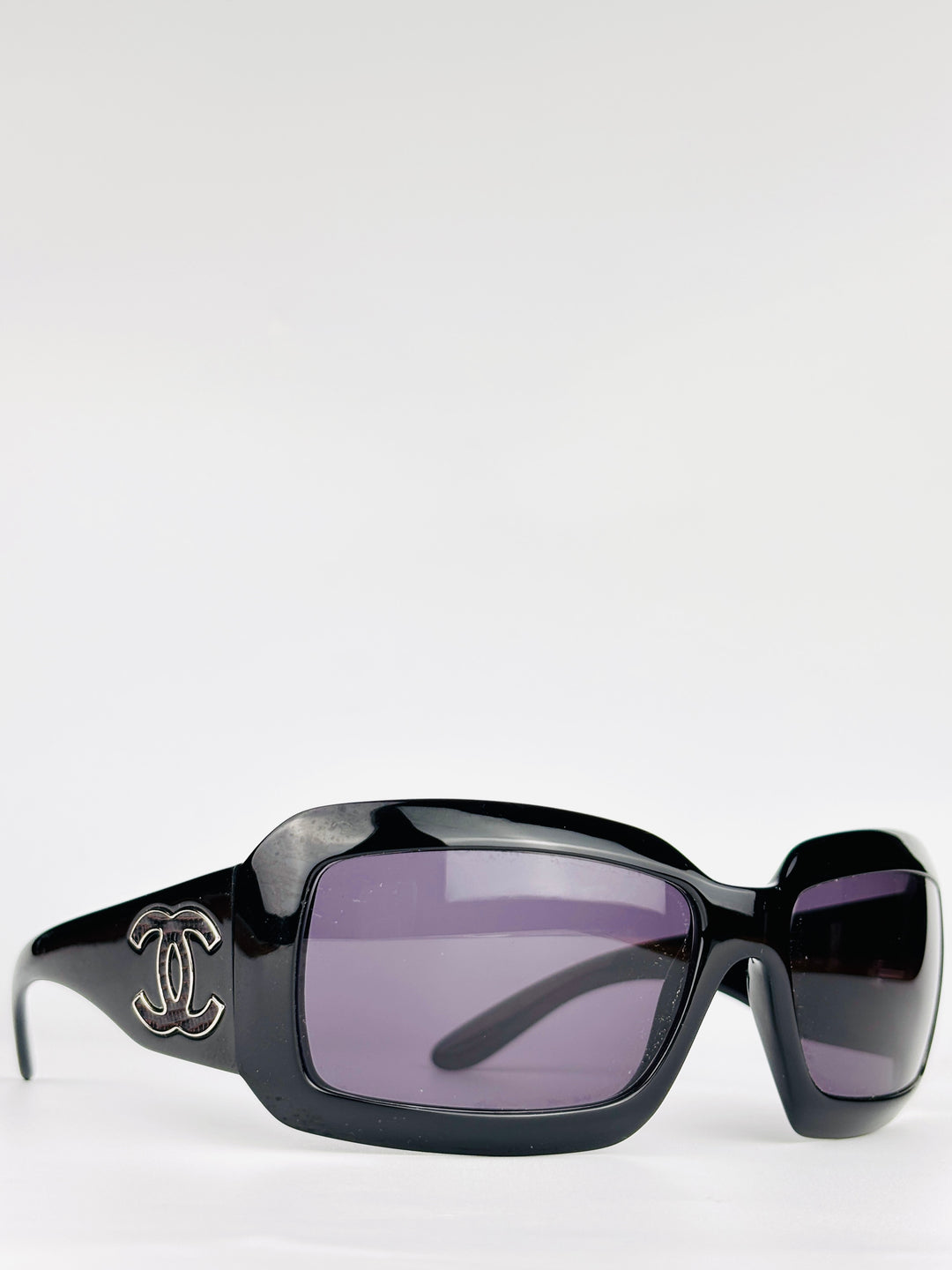 CHANEL - 6022-Q