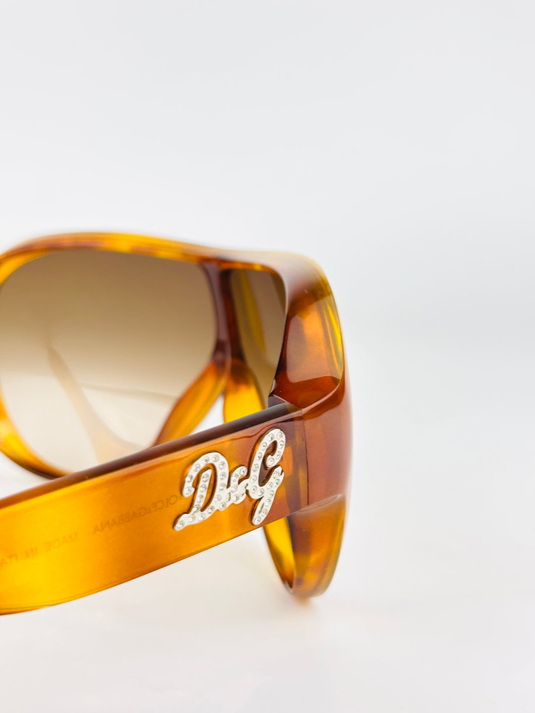 D&G - 8020