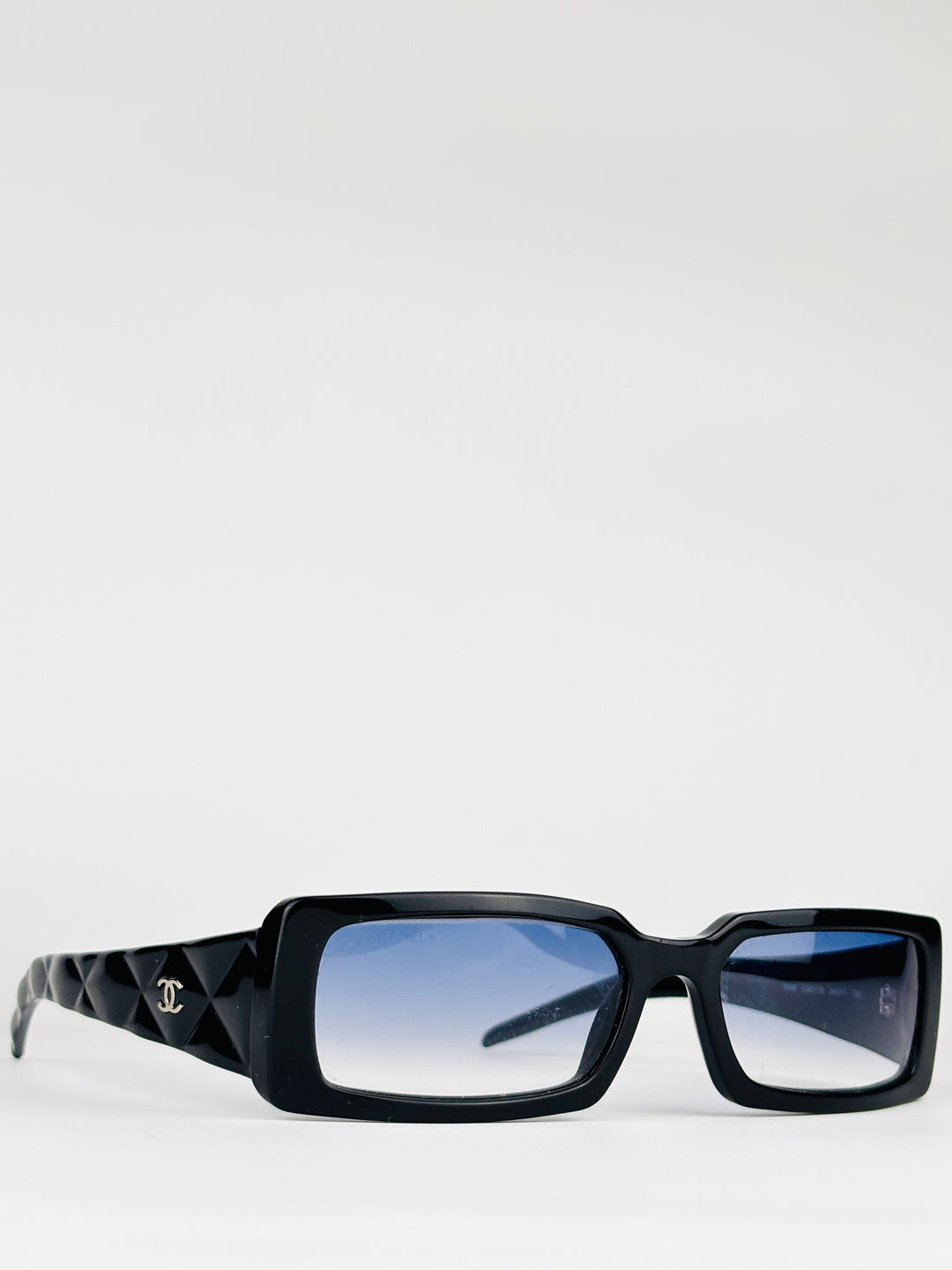 CHANEL - 5046
