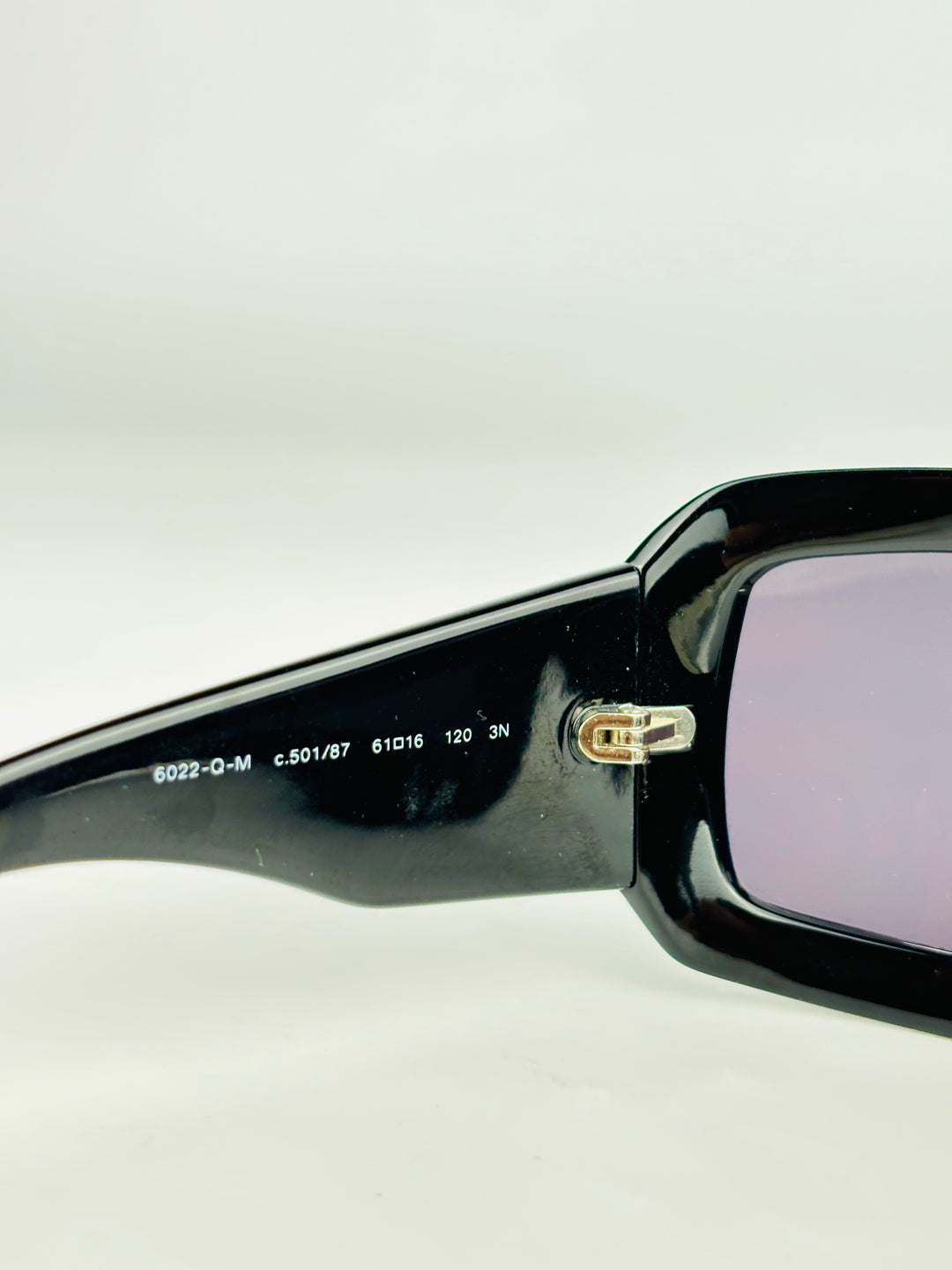 CHANEL - 6022-Q