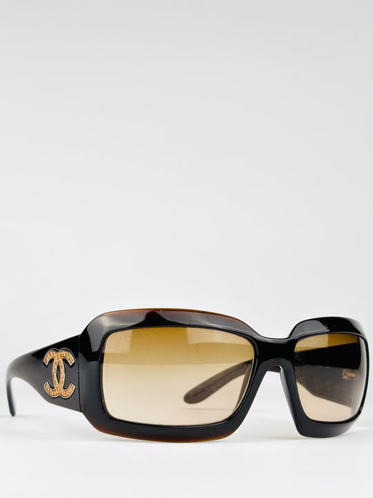 CHANEL - 6022-Q