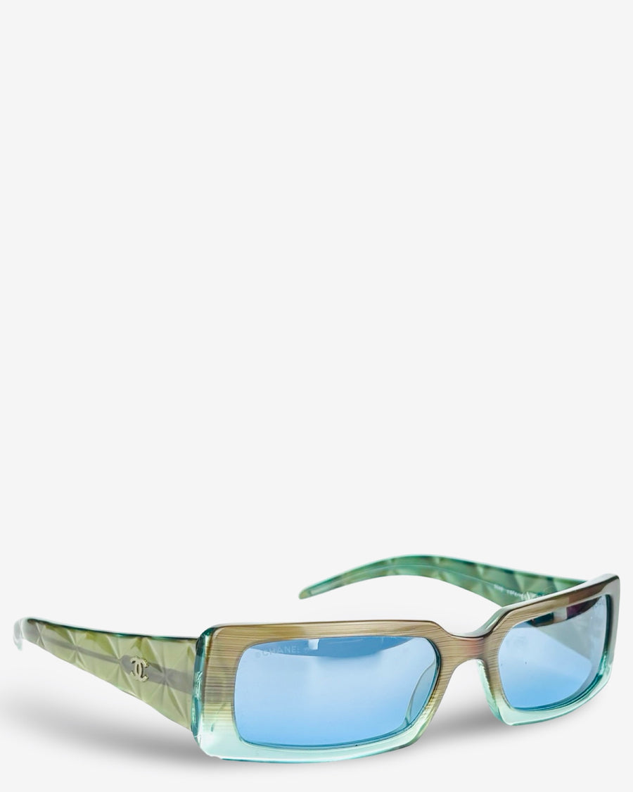 CHANEL – 4056