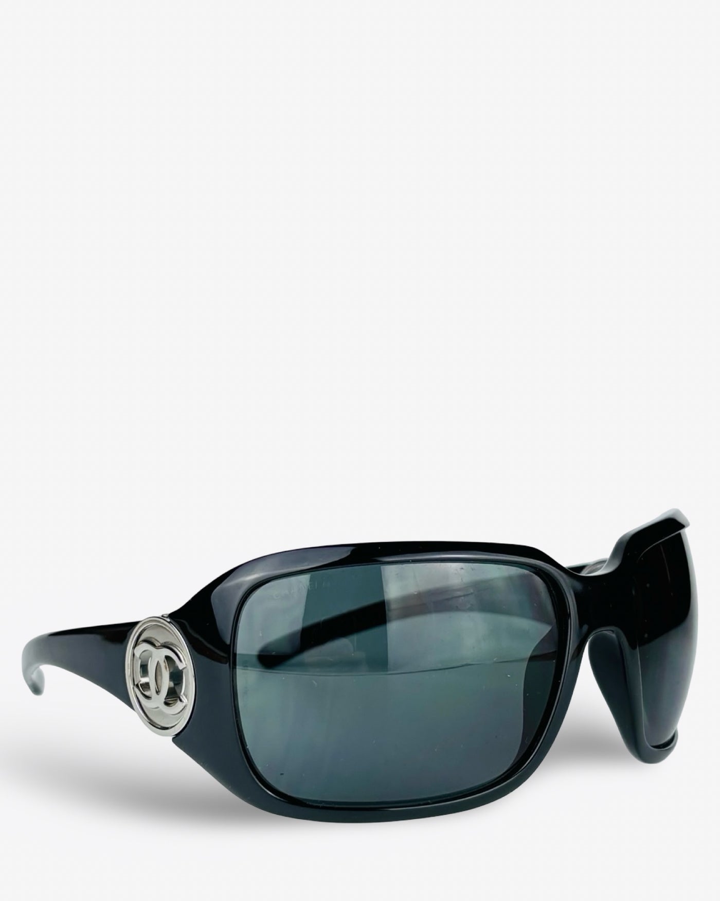 CHANEL – 6023