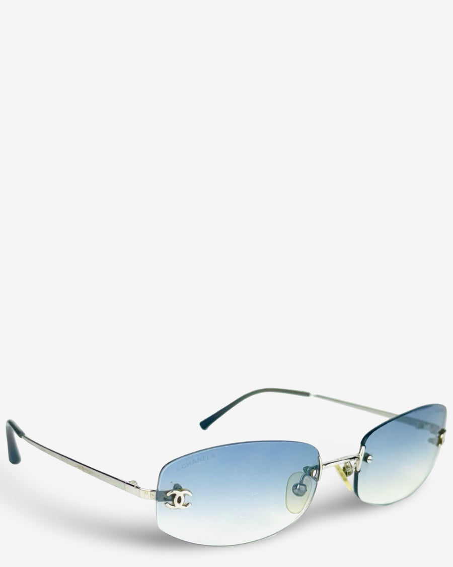 CHANEL – 4002